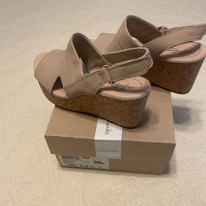 Clarks Ultimate Comfort Annadel Ivory Wedge Sandal